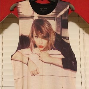 Taylor Swift tank top